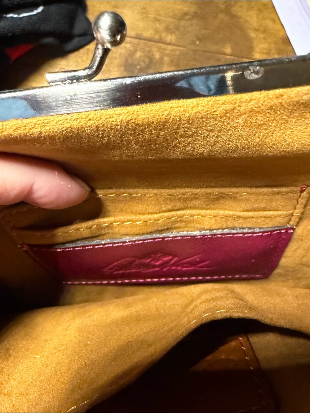 Patricia Nash Classic Embossed Leather Kiss Lock Wristlet Clutch. NO CALL OUTS - Picture 8 of 16